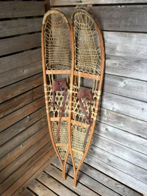 AFH Wallingford VT Vintage Military Snowshoes - WWII