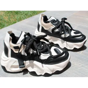 CHUNKY SNEAKERS BLANCO/NEGRO/CAMEL (MOD 101)