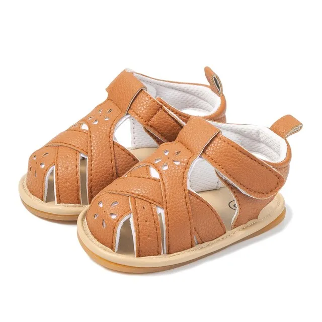 Deyanara Baby Girls' Sandal