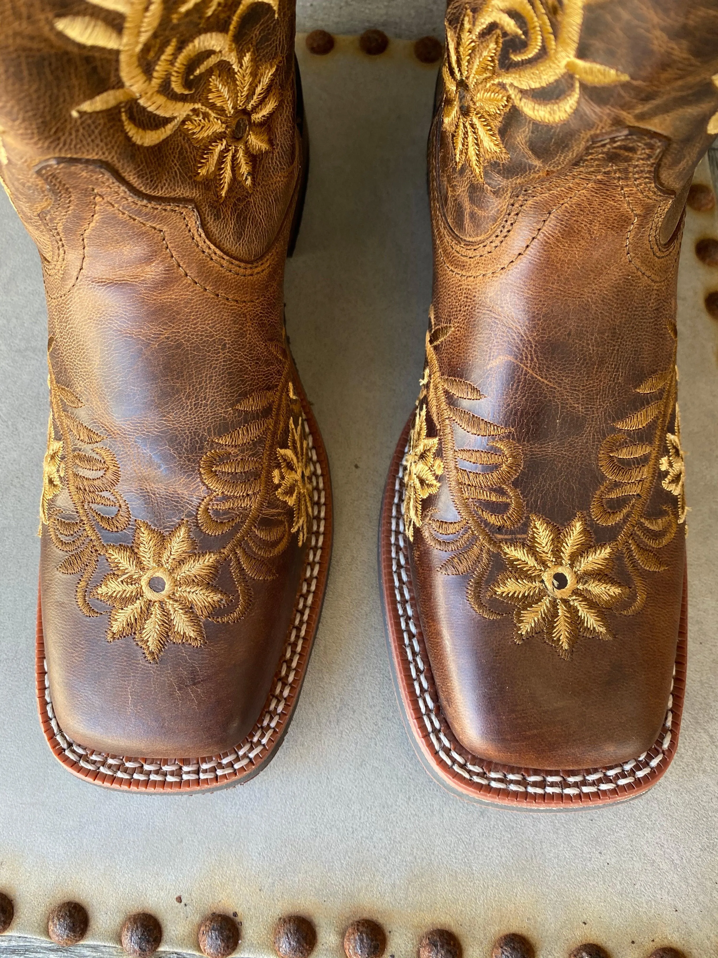 Laredo Women's Secret Garden Brown Embroidered Flower Cowgirl Boots 5822